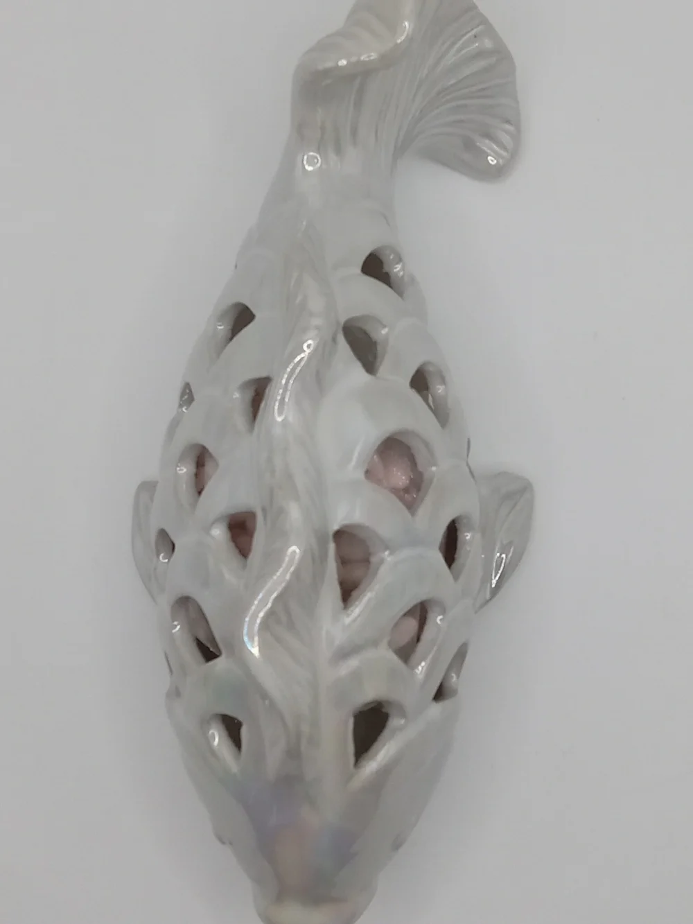 Ceramic Glossy Iridescent Potpourri Satchet Fish Décor